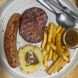 SET 10 สเต็กแฮมรมควันและไส้กรอกหมูรมควัน Smoked pork ham steak,smoked pork sausage