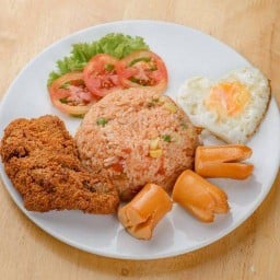 ครัวลุงโต้ง.  ไก่อบถัง@ สเต็ก ร่มม่วง