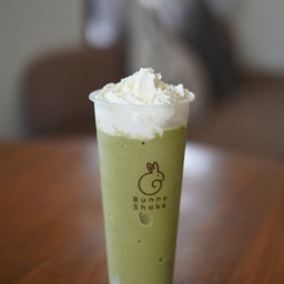 Bunnyshake ทาวน์อินทาวน์