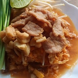 มาม่าผัดไทยหมูหมักกากหมู