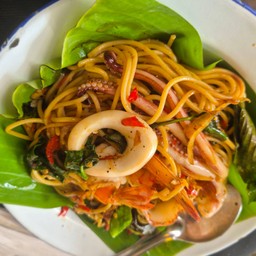 สปาเก๊ตตี้ผัดขี้เมา