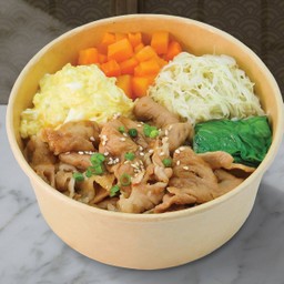 ข้าวหน้าหมูผัดซอสไข่ขยี้