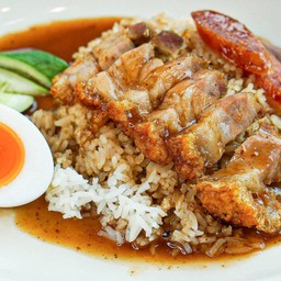 ข้าวหมูกรอบ