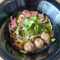 ก๋วยเตี๋ยวเนื้อ-ไก่ อามีนะห์ รัชดา 32 (อิสลาม ฮาลาล 100%)