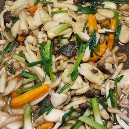 (49) ผัดเห็ดรวม