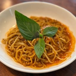 สปาเกตตี้ซอสมะเขือเทศหมูสับ