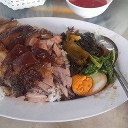 ข้าวขาหมูคากิ