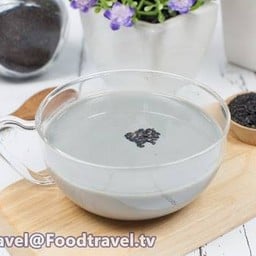 ตาหมีน้ำเต้าหู้ แอนด์ กะลอจี๊