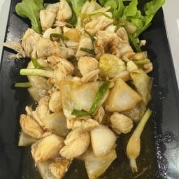 เนื้อปูก้อนผัดน้ำมันหอย  Stir-fried crab meat with clam oil