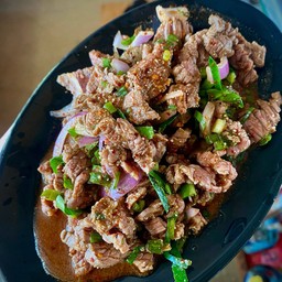ลาบเนื้อสุก แบบอีสาน