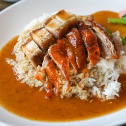 ข้าวหน้าเป็ด-หมูกรอบ