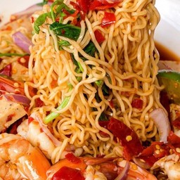 ยำมาม่า