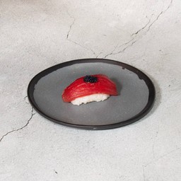 Sushi ทูนาคาเวียร์