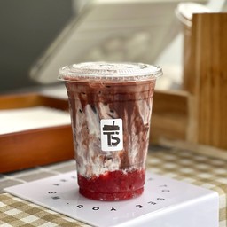 สตอเบอรี่โกโก้ลาเต้