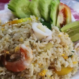 ข้าวผัดรวม