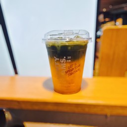 อูจิ มัทฉะ น้ำส้มคั้นสด