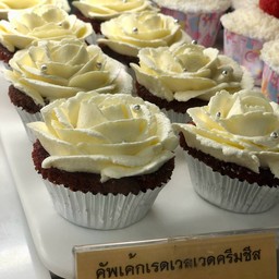 คัพเค้กเรดเวลเวดครีมชีส