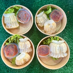 หมึกย่างกะพรุนน้ำจิ้มรสเด็ด