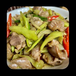 ผัดพริกหยวกหมู