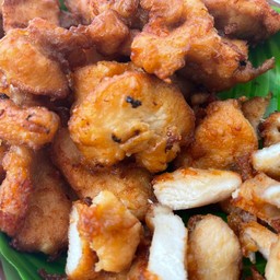 หอมหมี่ไก่ทอดกระเทียมเจียว