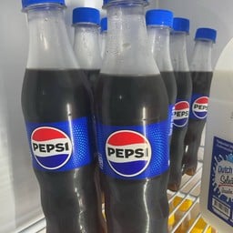 ล้านตำยำยกครก(หน้าวิลัยการอาชีพ)