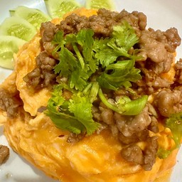 ข้าวไข่ข้นหมูซีอิ้ว