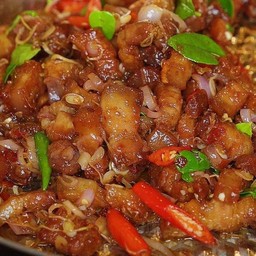 ผัดพริกเผาราดข้าว