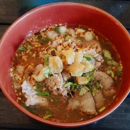 ก๋วยเตี๋ยวหมูต้มยำ