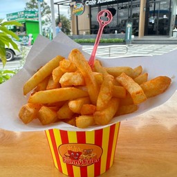 เฟรนฟรายส์เขย่า