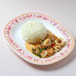 ข้าวกระเพราหมึก