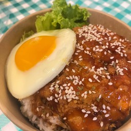 ข้าวไก่กรอบ(ซอสเทอริยากิ)+ไข่ดาว
