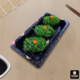 ซูชิยำส่าหร่าย 3 ชิ้น