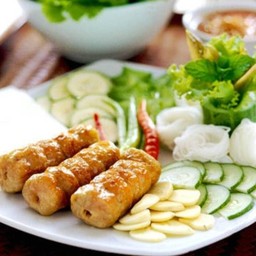 แหนมเนืองชุดกลางหมูปั้น 3 ไม้