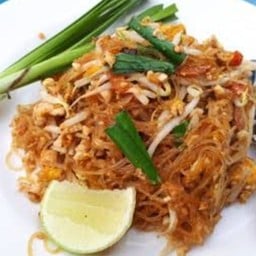 ผัดไทยวุ้นเส้น