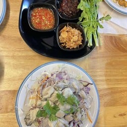 หอยนางรมทรงเครื่อง