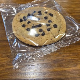 Soft kaked Chocolate chip cookie