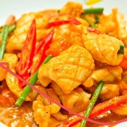 หมึกผัดไข่เค็ม