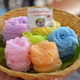 เส้นขนมจีน 6 ก้อน