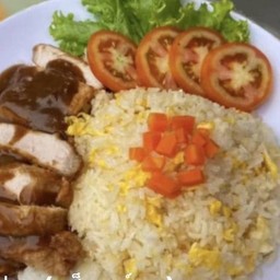 ข้าวผัดเนยสเต๊กหมู