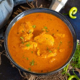 CHICKEN CURRY