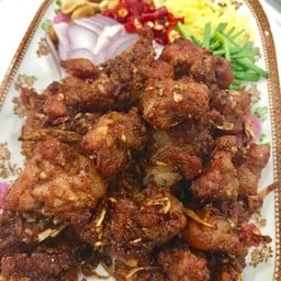 แหนมคอหมูทอด