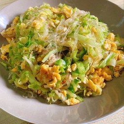 วุ้นเส้นผัดไข่