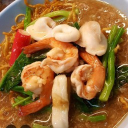 ราดหน้าทะเลเส้นหมี่