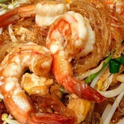 ผัดไทยวุ้นเส้นกุ้งสด