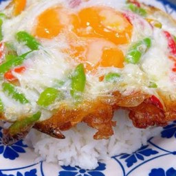 ข้าวหน้าไข่ดาวพริกขี้หนูสวน.+พริกน้ำปลา