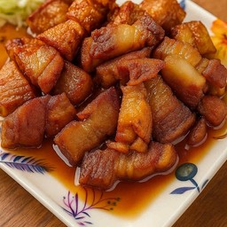 หมูกรอบทอดน้ำปลา+น้ำจิ้มแจ่ว