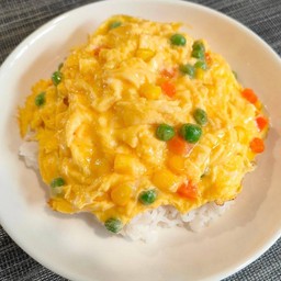 ข้าวไข่ข้นผักรวม