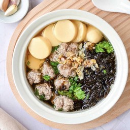 แกงจืดเต้าหู้หมูสับส่าหร่าย