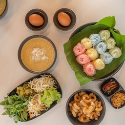 เซทขนมจีนน้ำยาปู ใช้เนื้อปู สำหรับ 2 ท่าน