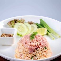 ข้าวผัดแหนม